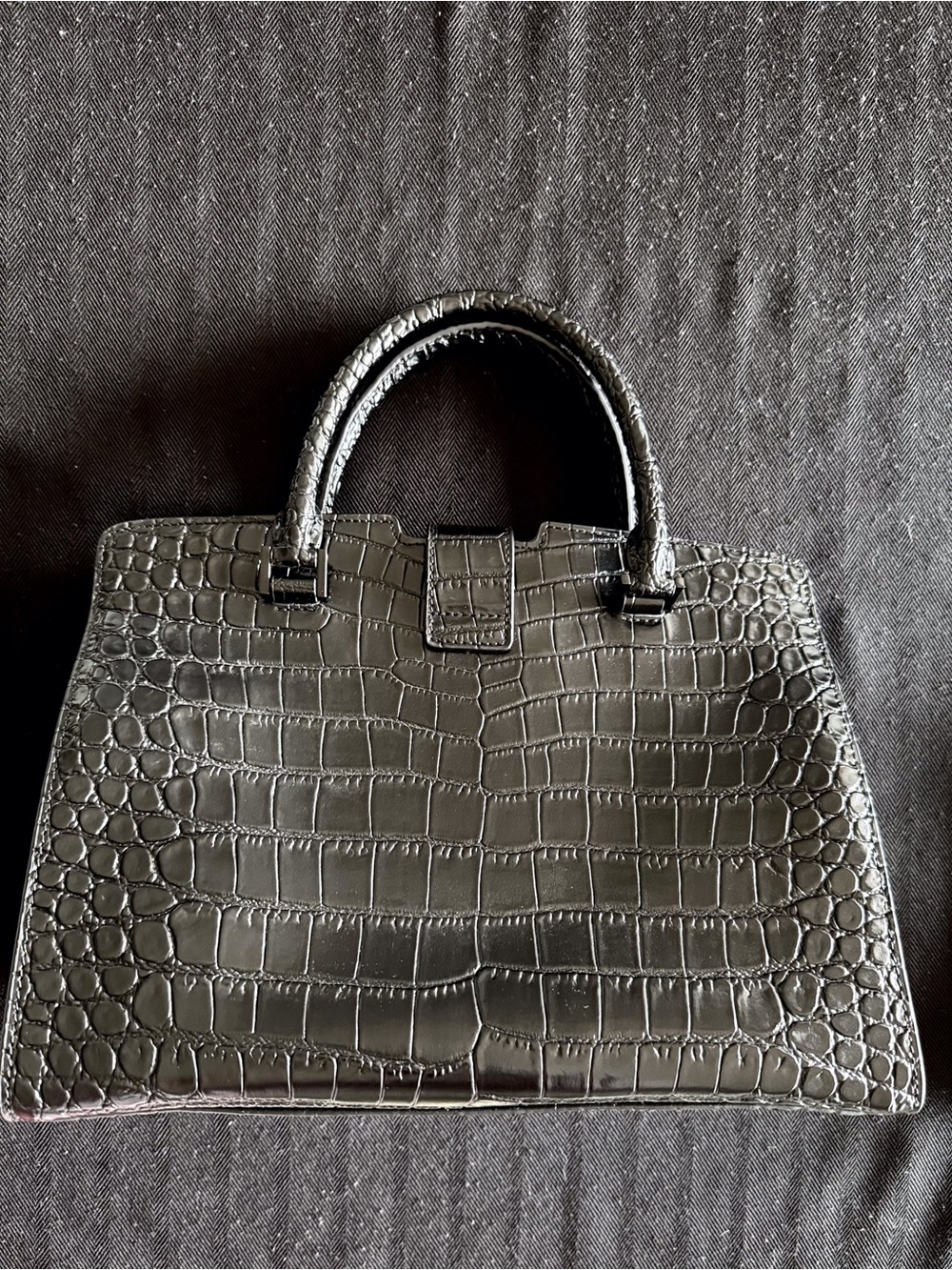 Top Handle Black Croc-Embossed Vegan Leather Bag crossbody strap - Picture 3 of 12